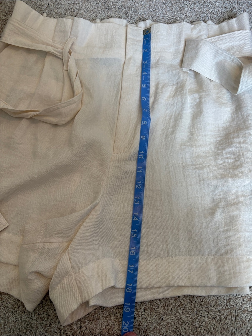 High-Waist Paperbag Tie-Waist Shorts - Cream NWT - Picture 6 of 7